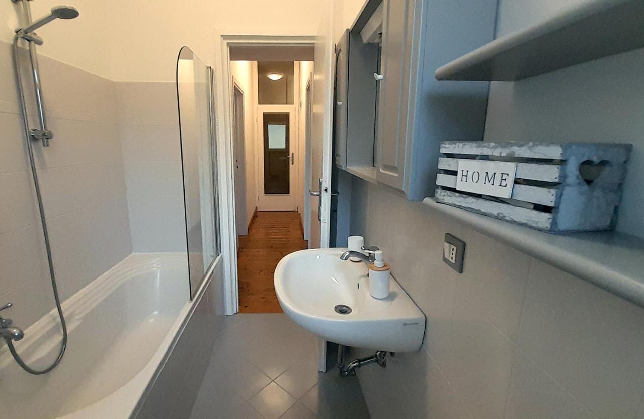 Ampio, Elegante Apt Con Aria Condizionata E Bici Gratis เวียเรจโจ ภายนอก รูปภาพ